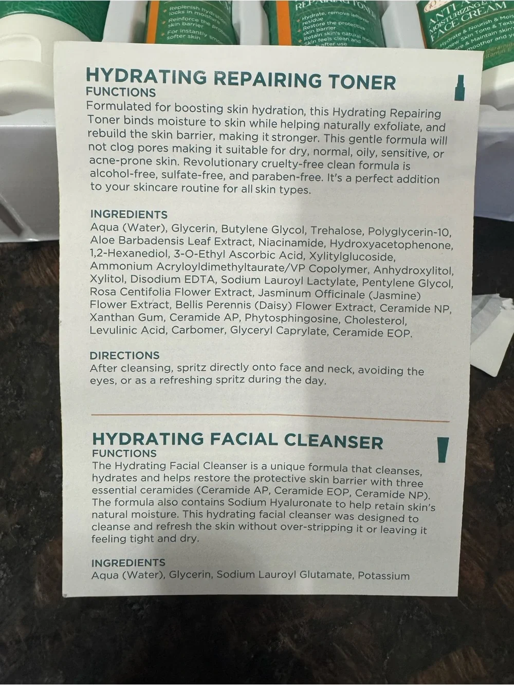 Hydrating Green Skin Care Kit - Cleanser & Exfoliant for Women